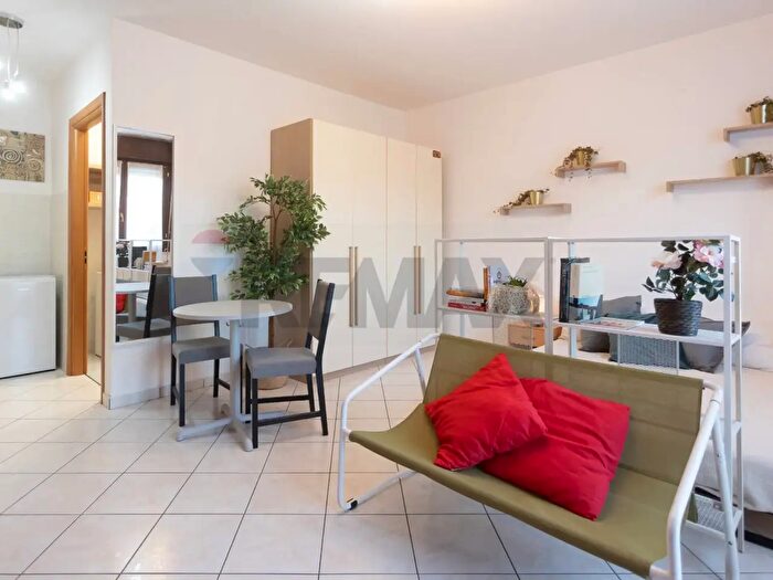 Appartamento monolocale in vendita in Via Vittorio Baroni, Parma