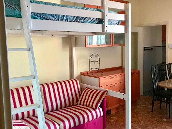 Appartamento monolocale in affitto in Viale Giovanni da Cermenate, Pezzotti Meda, Milano