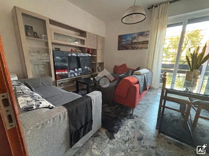 Appartamento trilocale in vendita in Via Lidice, Modena