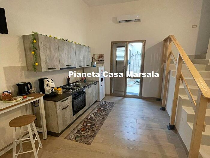 Casa trilocale in affitto in Via Eliodoro Lombardi, Centro Storico, Marsala