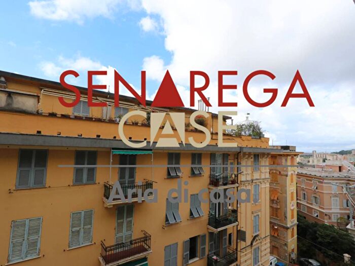 Appartamento trilocale in affitto in Via Francesco Sivori, Castelletto, Genova