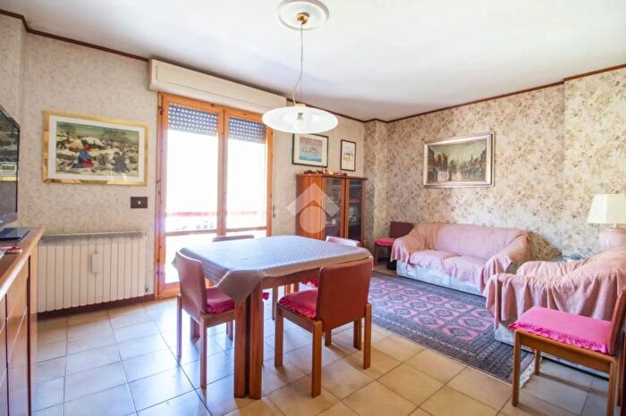 Appartamento trilocale in vendita in Via Nazionale, Borgo Velino