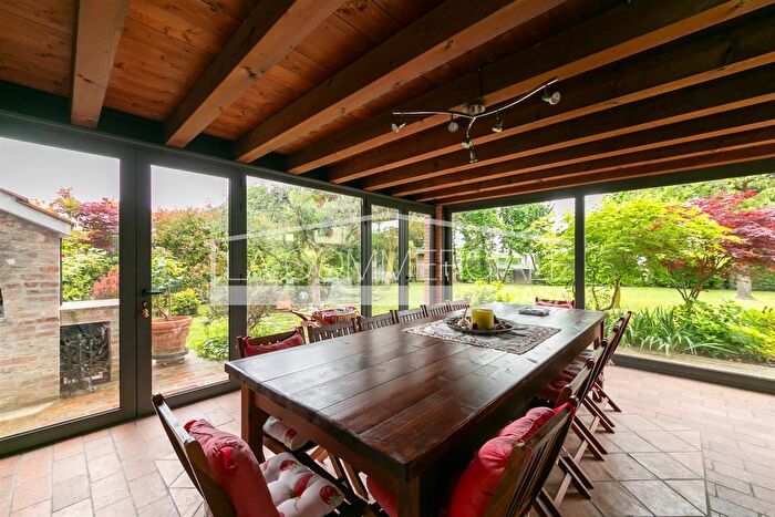 Casa con 14 locali in vendita in Treviso, Casale Sul Sile