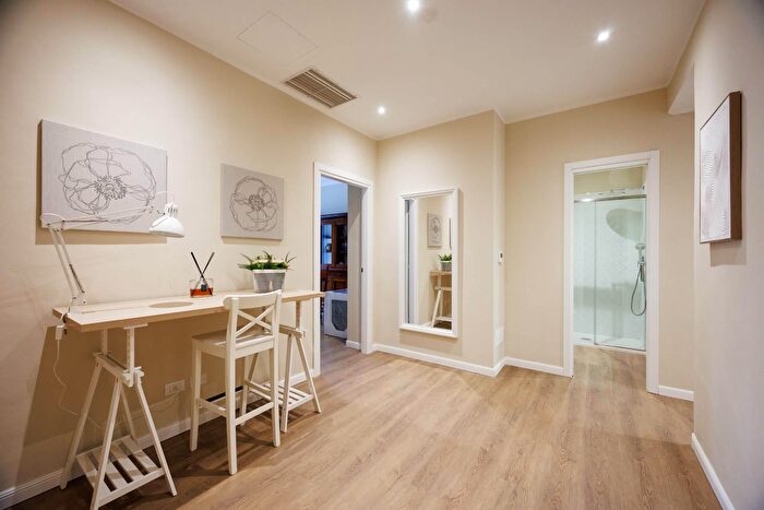 Appartamento trilocale in affitto in Via Cassini, Torino