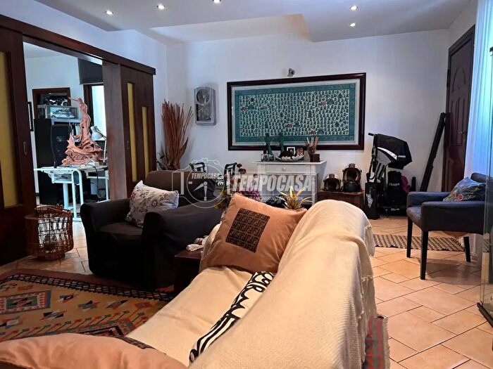 Appartamento con 5 locali in vendita in Via Nicola Porpora, Catania