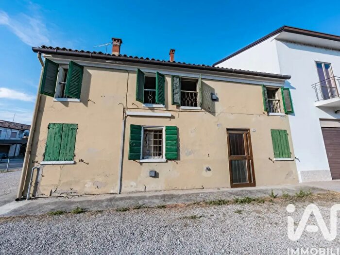 Casa trilocale in vendita in Via Edmo Ido Manzolli, Ostellato