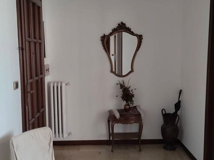 Appartamento trilocale in affitto in Corso Umberto I, Borgo, Taranto