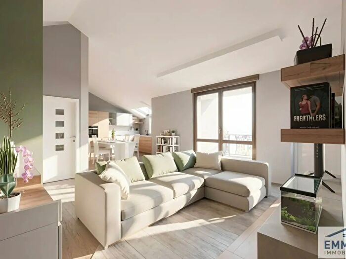 Appartamento con 5 locali in vendita in Via Pastrengo, Alessandria