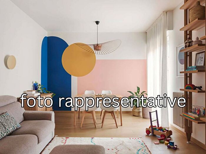 Appartamento trilocale in affitto in Via Vincenzo Monti, Vincenzo Monti, Milano