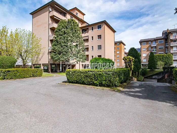 Appartamento quadrilocale in vendita in Via Vescovo Garibaldo C, Inzago