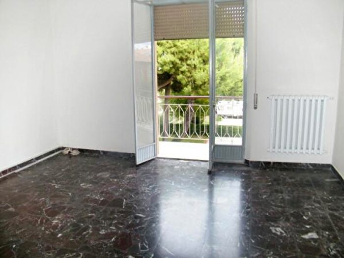 Appartamento con 6 locali in vendita in Via Montegrappa, Jesi