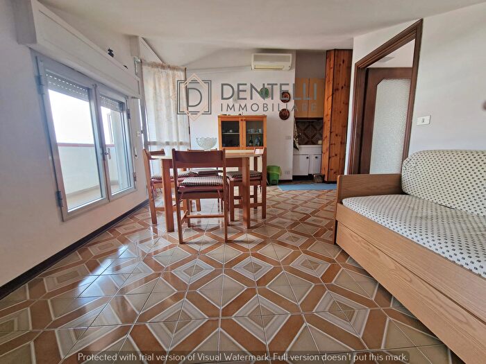 Appartamento bilocale in vendita in Ameglia