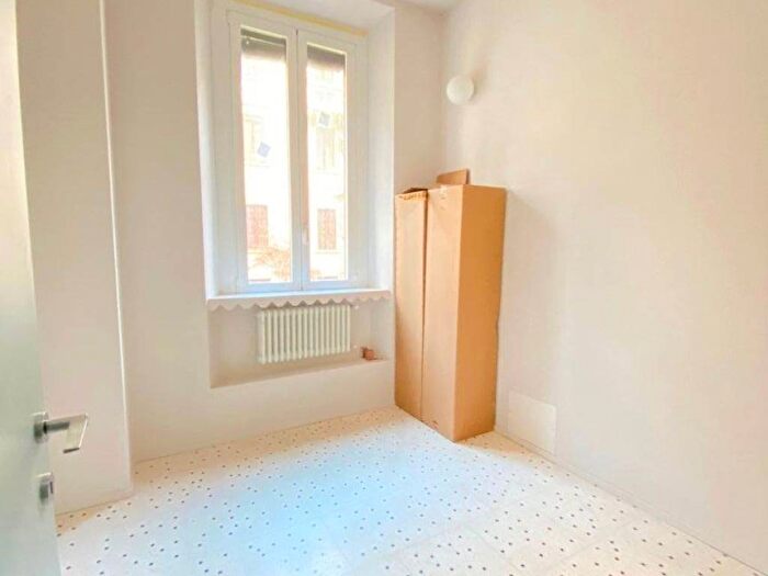 Appartamento trilocale in affitto in Via Arbe, Maggiolina, Milano