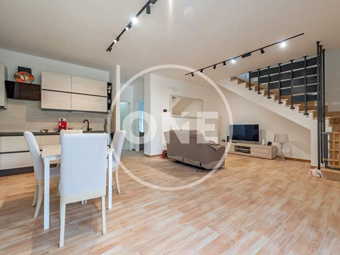 Casa trilocale in vendita in Via dei Grifi, Roma