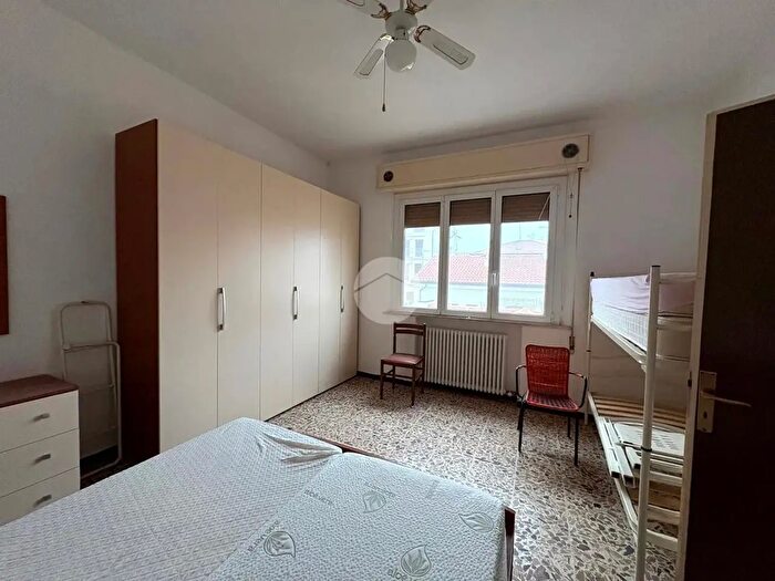 Appartamento trilocale in vendita in Viale Edmondo De Amicis, Rimini