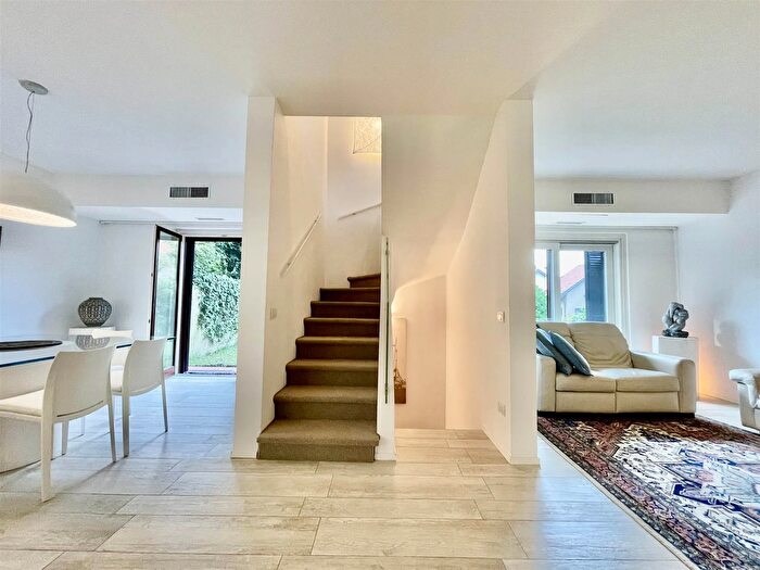 Casa trilocale in vendita in Barlassina, Barlassina