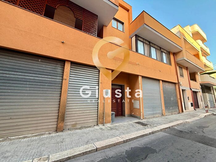 Casa con 6 locali in vendita in Via Monte Sabotino, Brindisi