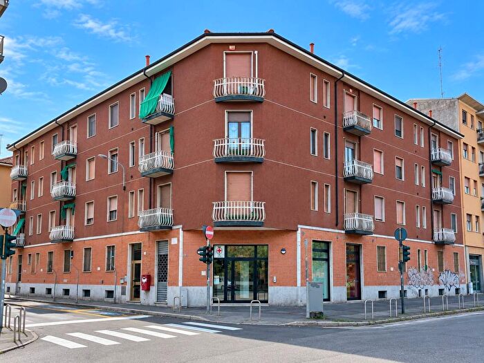Appartamento trilocale in affitto in Via Sant'Adele, Corsico