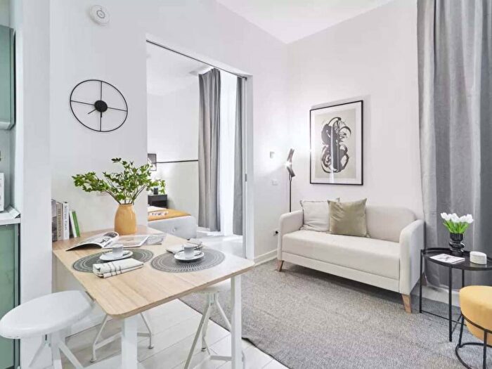 Appartamento bilocale in affitto in Via Felice Casati, Repubblica, Milano