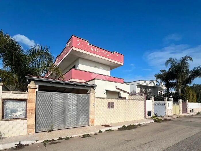 Appartamento monolocale in vendita in Via Vieste, San Pietro Vernotico