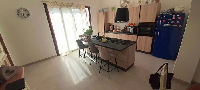 Casa con 10 locali in vendita in Via Giummari, Carini