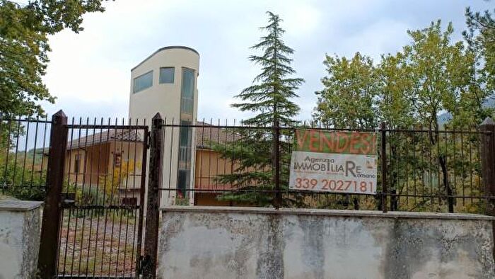 Casa con 6 locali in vendita in Via Forno Spagnolo, San Massimo