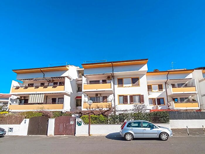 Appartamento trilocale in vendita in Via Cuma, Cerveteri