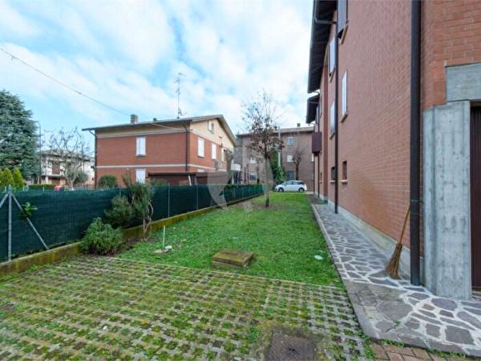 Appartamento trilocale in vendita in Via Umberto Poli, Reggio Emilia