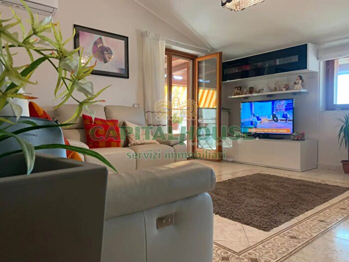 Appartamento trilocale in vendita in Via Avezzana, Santa Maria Capua Vetere