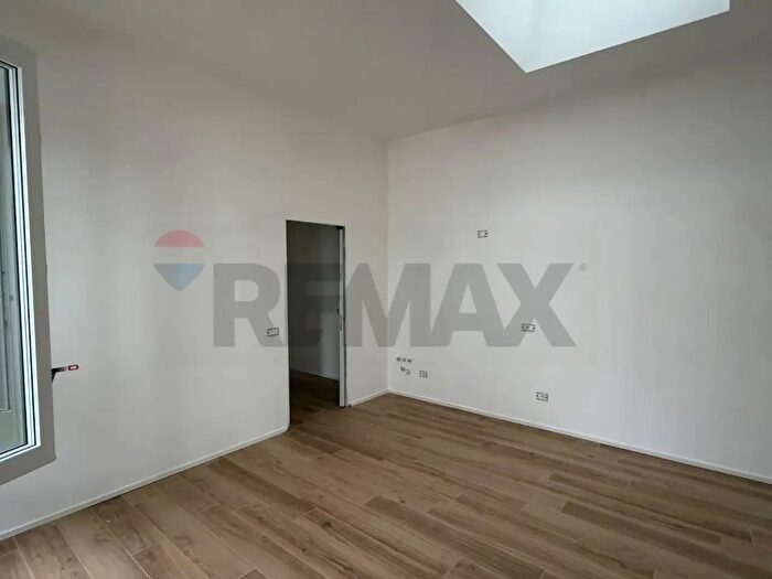 Appartamento bilocale in vendita in Via delle Rose, Milano