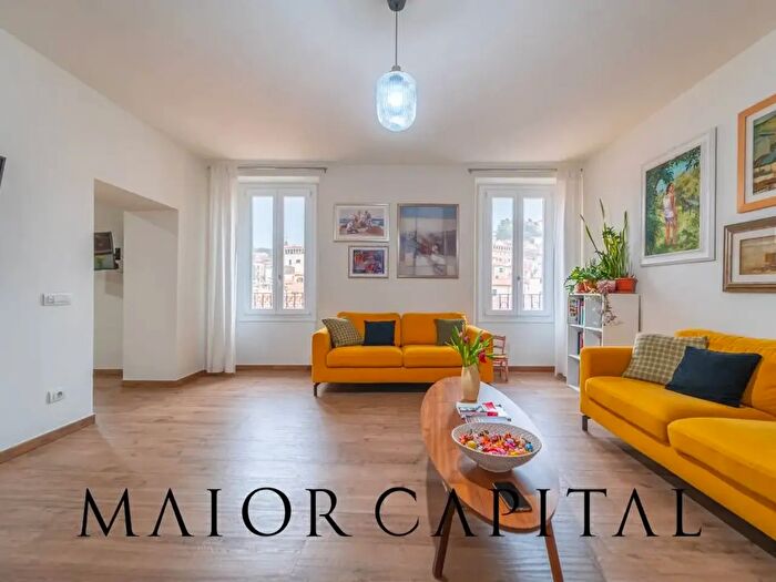 Appartamento con 11 locali in vendita in Via La Marmora, Ozieri