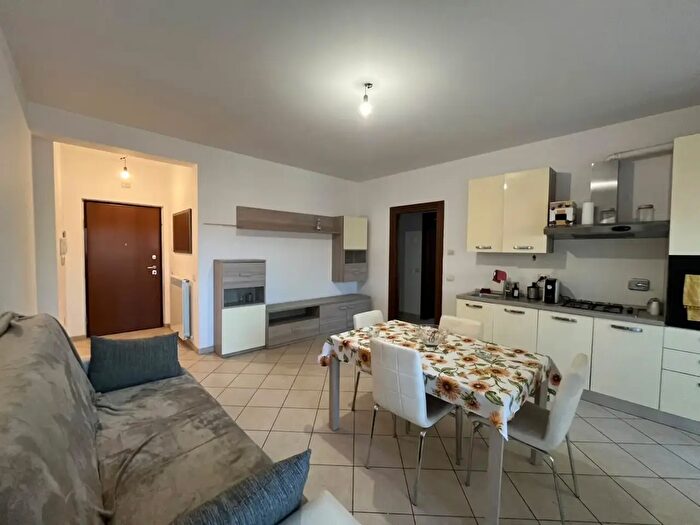 Appartamento bilocale in vendita in Via Barzano, Roma