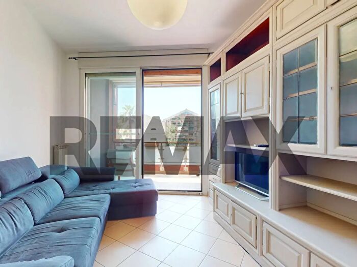 Appartamento bilocale in vendita in Via Fiumara, Genova