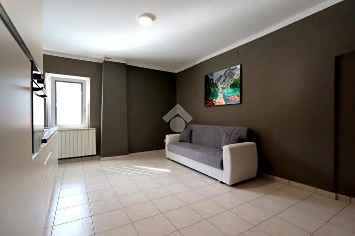 Appartamento trilocale in vendita in Via Ettore Bianchetti, San Zeno Naviglio