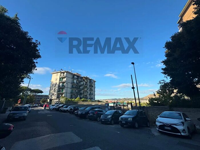 Appartamento monolocale in affitto in Napoli