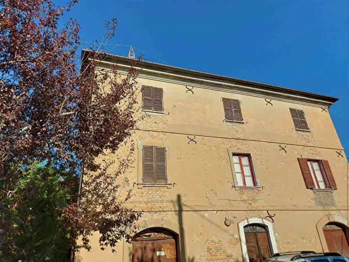 Appartamento con 5 locali in vendita in Via Montalfoglio, San Lorenzo In Campo
