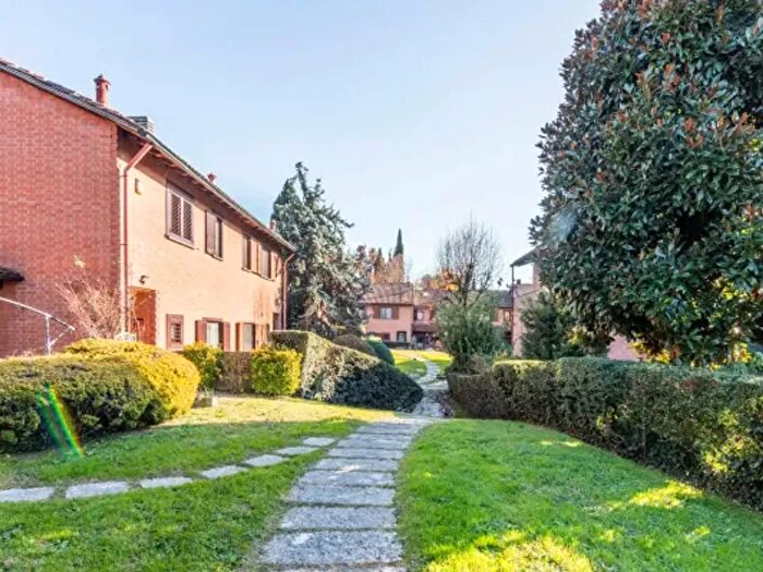 Casa quadrilocale in vendita in Via dei Pini, Vizzolo Predabissi