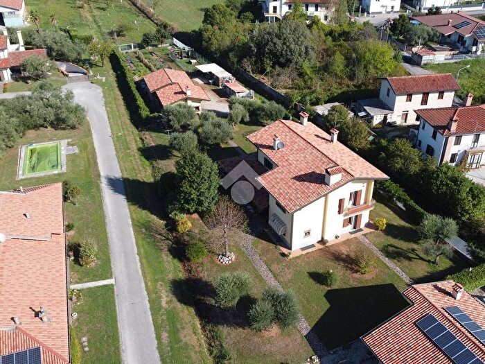 Casa con 5 locali in vendita in Via S Martino, Basaldella, Campoformido