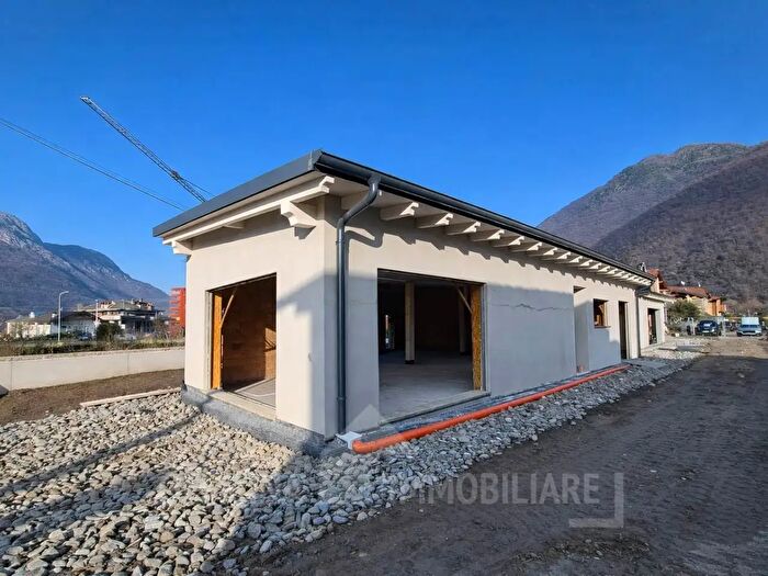 Case in Vendita e in Affitto - 3