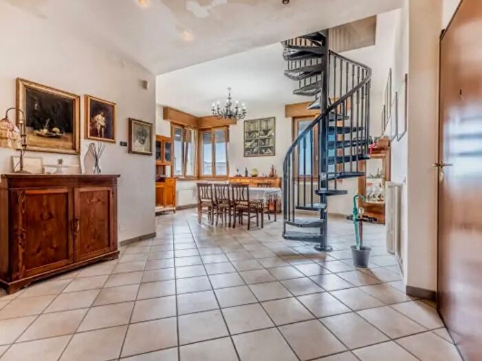 Appartamento trilocale in vendita in Via Fanfara, Sezze