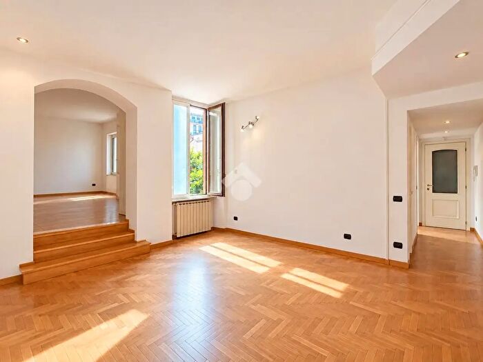 Appartamento bilocale in vendita in Viale Giovanni da Cermenate, Milano
