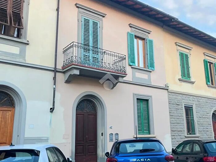 Appartamento trilocale in vendita in Via delle Cerbine, Firenze