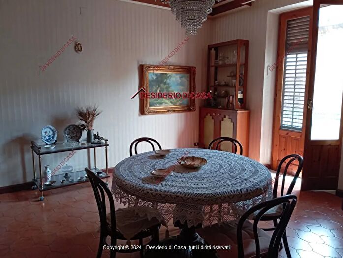 Appartamento trilocale in vendita in Trabia