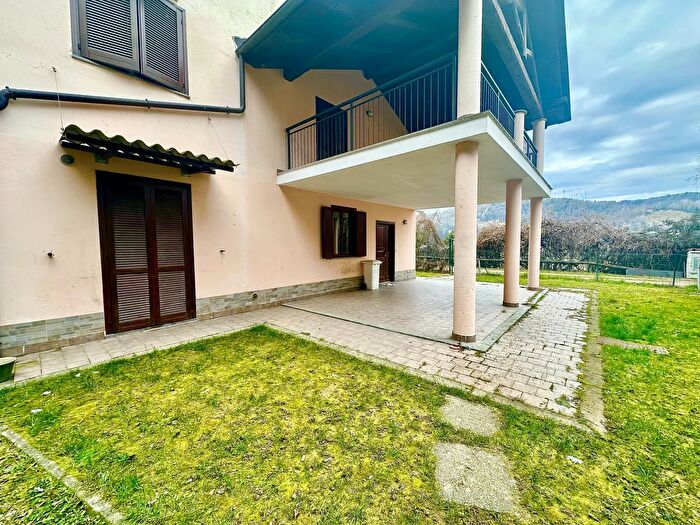 Casa quadrilocale in vendita in Baldissero DAlba