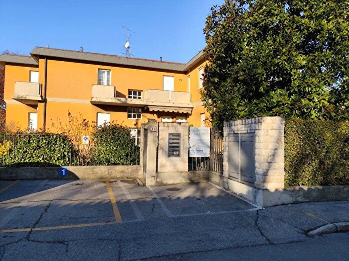 Appartamento trilocale in affitto in Via Val Daone, Ospedale Civile, Brescia