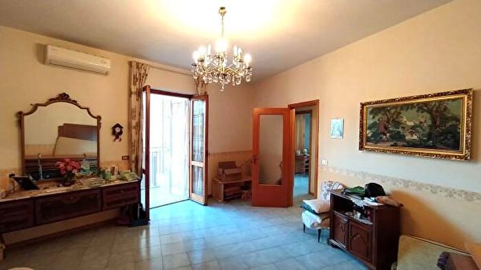 Appartamento trilocale in vendita in Via Lavina SNC, Aci SantAntonio