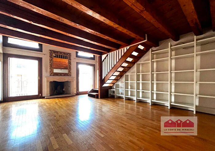 Appartamento quadrilocale in affitto in Contra San Silvestro, Vicenza