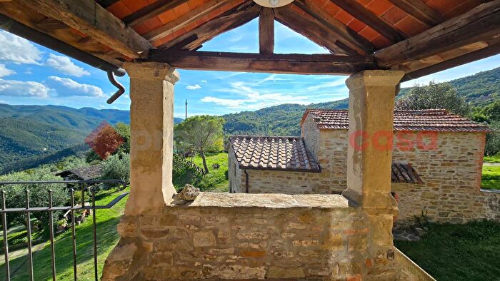 Casa con 5 locali in vendita in Località San Veriano, Arezzo