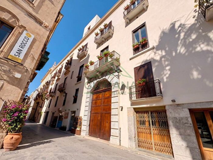 Appartamento bilocale in affitto in Piazza Lucatelli, Centro, Trapani