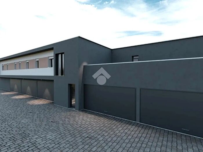 Appartamento bilocale in vendita in Via Capeleo, Stra